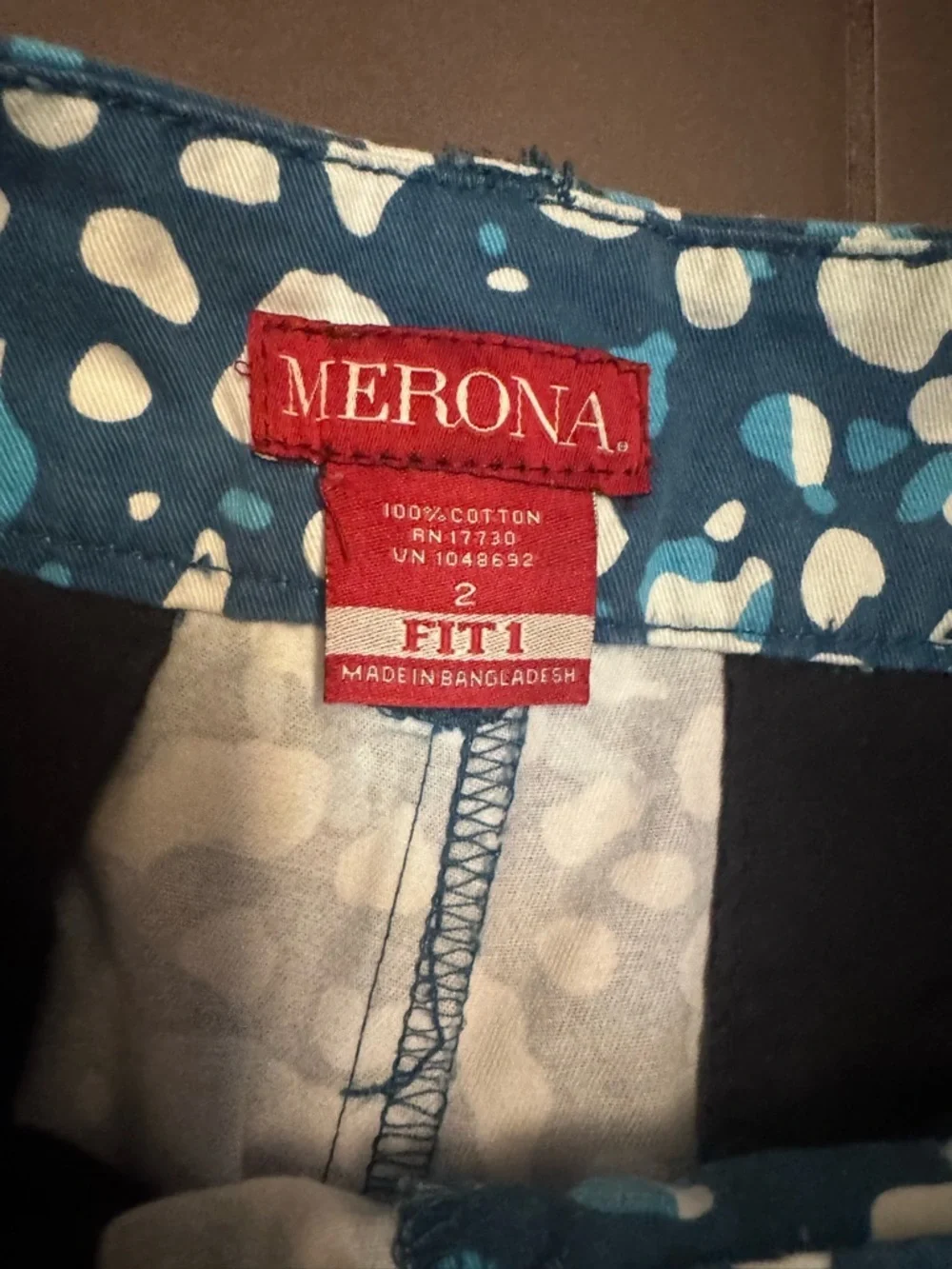 BUNDLE 2 TARGET MOSSIMO Shorts Womens SZ 4 White Cuffed MERONA Blue SZ 2 EUC